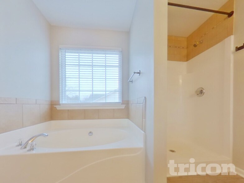 Building Photo - 1121 Corkscrew Way