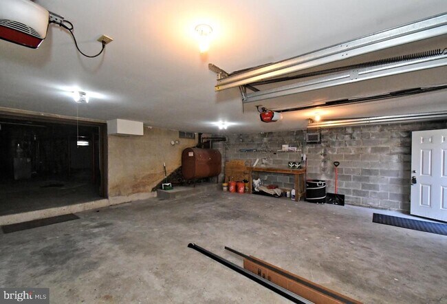 Building Photo - 306 Cedar Hill Rd