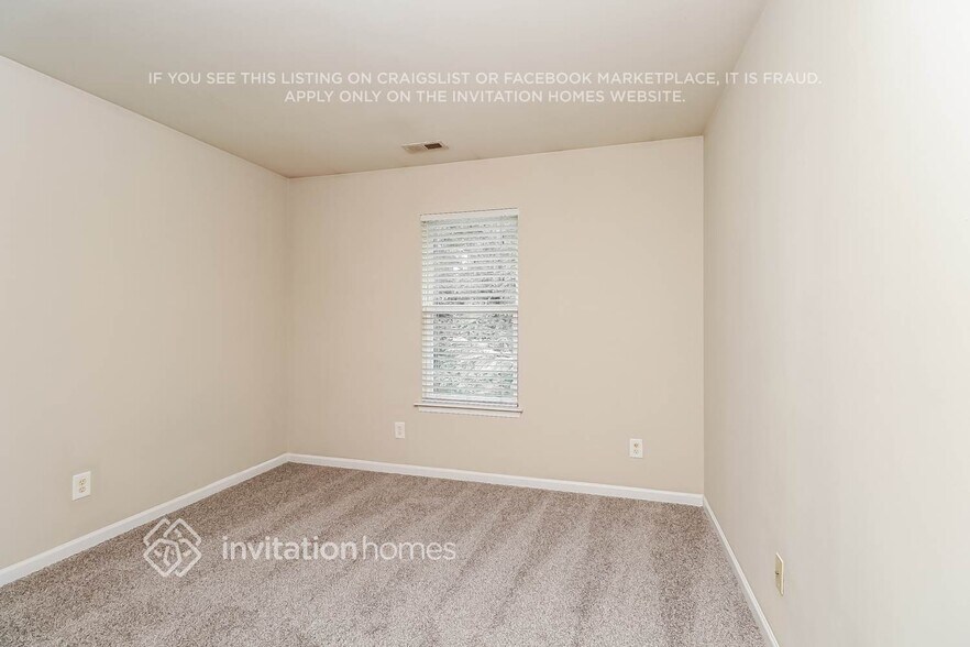 Building Photo - 5420 Wyalong Dr