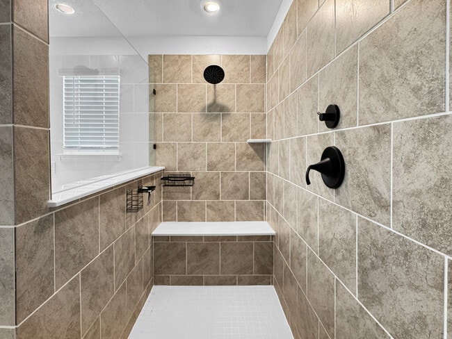 Building Photo - 15307 Electra Cir
