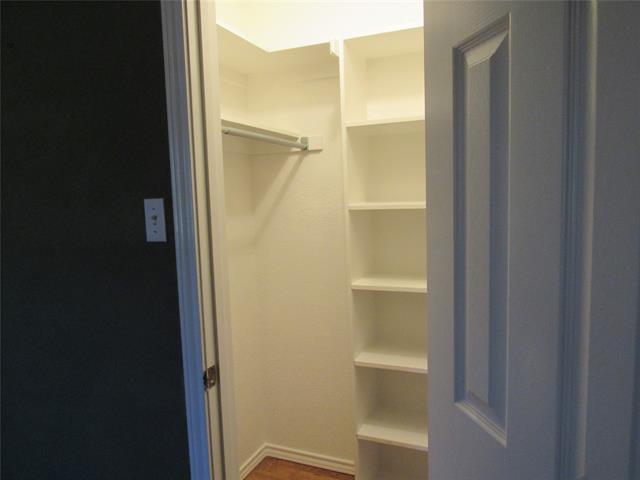 Building Photo - 2312 Blue Cypress Dr