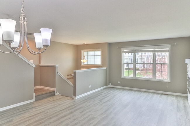 Building Photo - 1125 Alta Vista Dr