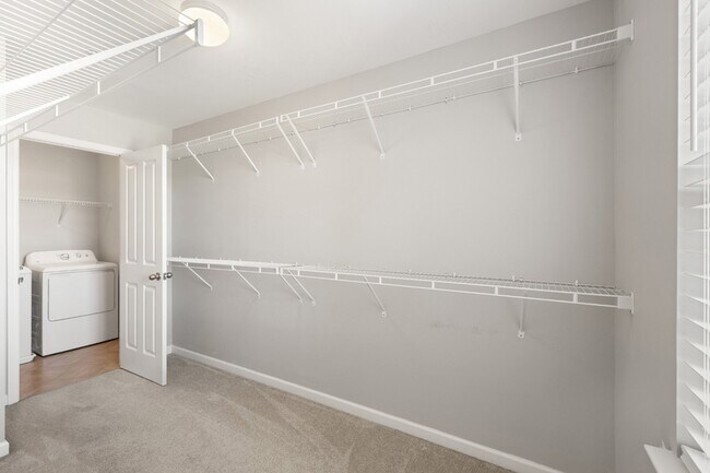 Building Photo - 105 Dursley Ln