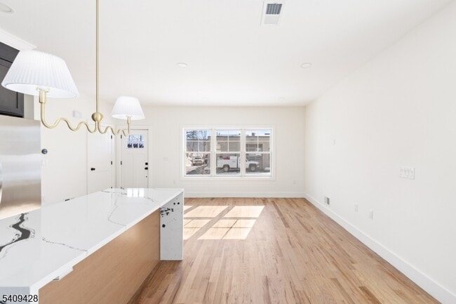 Building Photo - 401 Tillman St