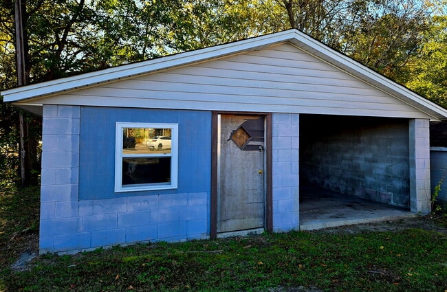 Building Photo - 1150 Ramblin Rd