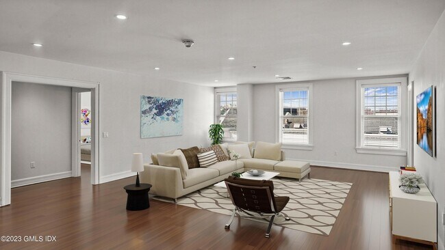 Building Photo - 409 Greenwich Ave