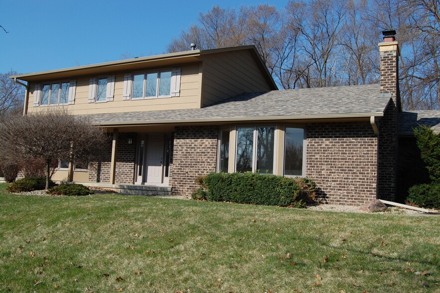 Building Photo - 7400 Coventry Way