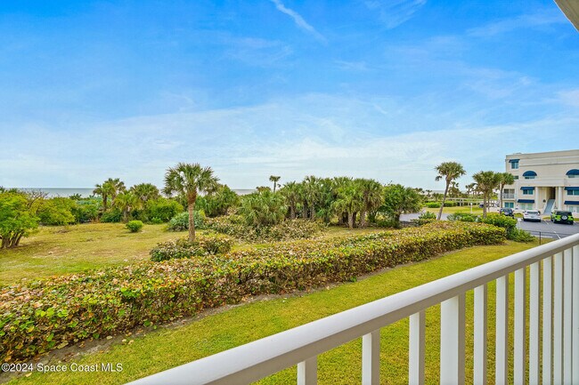 Building Photo - 8700 Ridgewood Ave