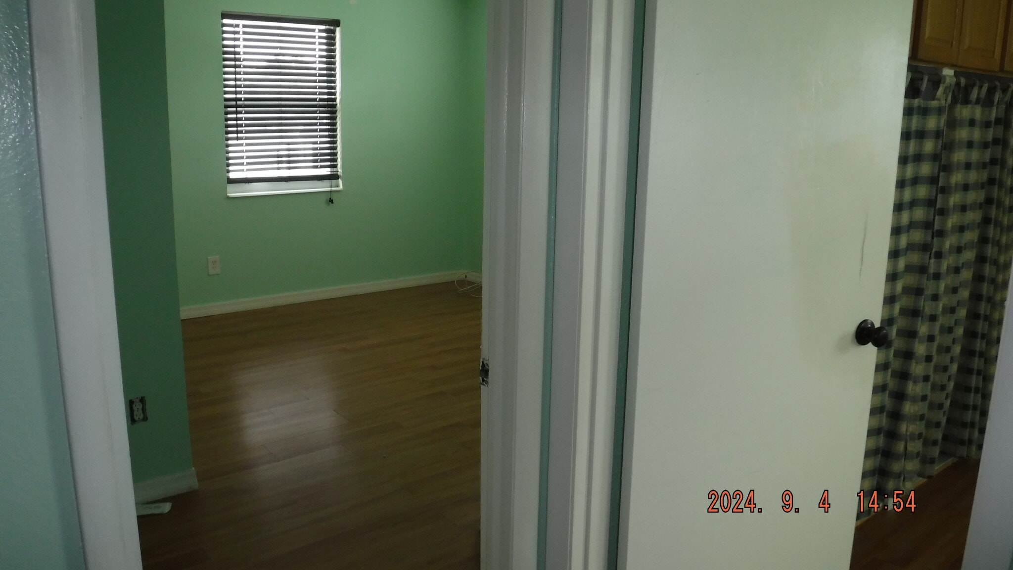 Building Photo - 2138 19th Ave SW