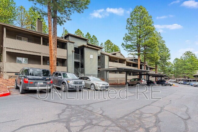 Building Photo - 1385 W University Ave