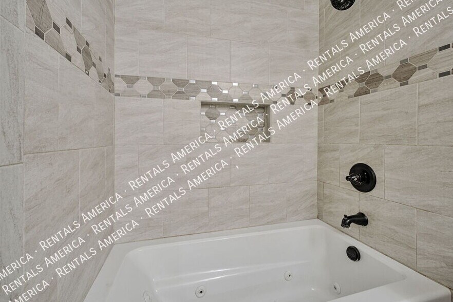 Building Photo - 757 E Cowboy Cove Trail