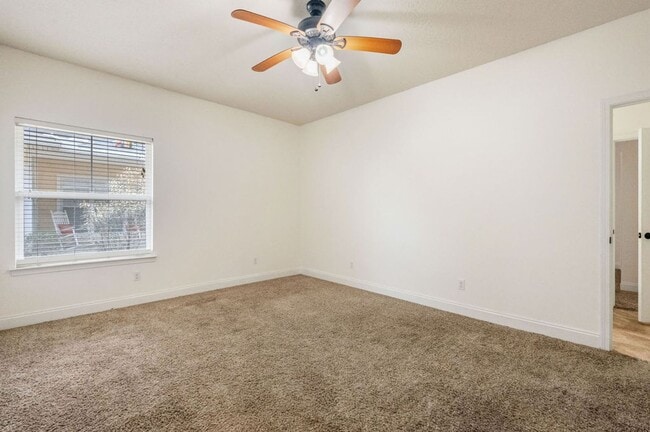 Building Photo - Sprawling 4-BR Niceville Rental with Gourmet Kitchen & 2-Car Garage!