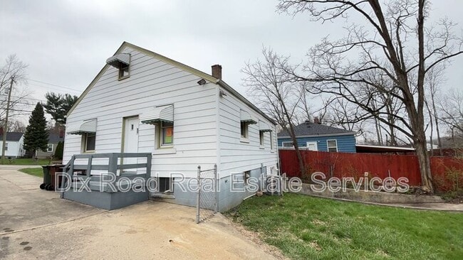 Building Photo - 2660 Tylersville Rd