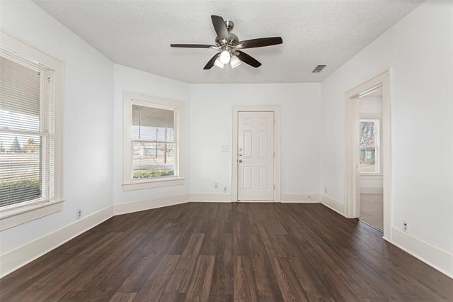 Building Photo - 316 W Avenue A