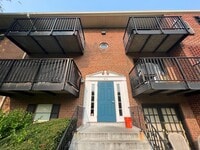 Building Photo - Gorgeous 2 Bed 1 Bath Condo with Private Balcony, UTILITIES INCLUDED, In Mayflower Square