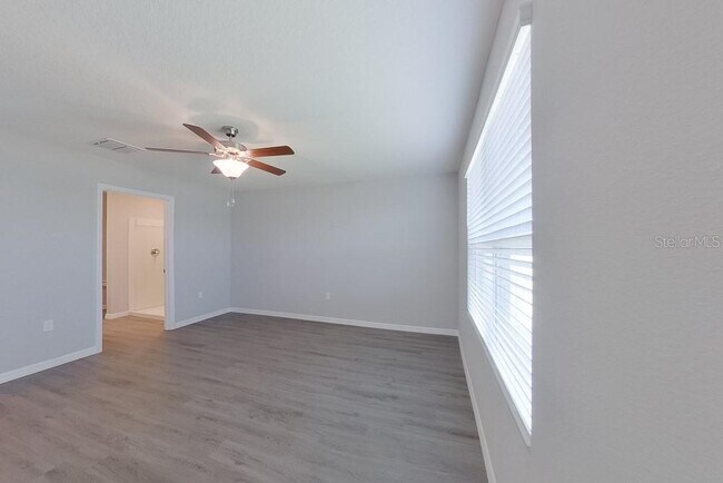 Building Photo - 4445 SW 85 Ln
