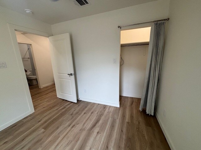 Building Photo - 216 University Ave.