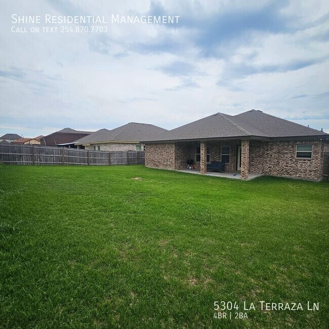 Building Photo - 5304 La Terraza Ln