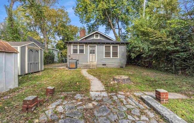 Building Photo - 2109 Felix Ave