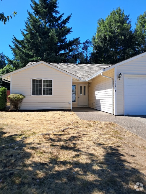 Building Photo - 114 NE Juniper Ave