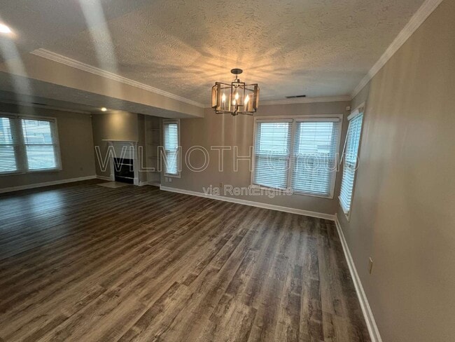 Building Photo - 2611 N Delaware St