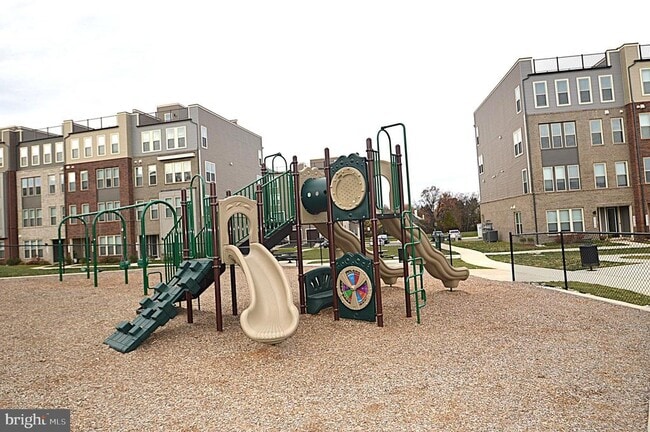 Building Photo - 21731 Dovekie Ter