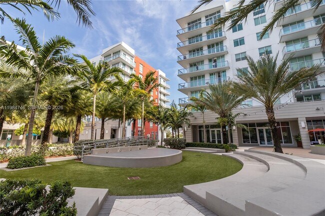 Building Photo - 7661 NW 107th Ave