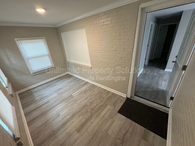 Building Photo - 4938 Wrightsville Ave