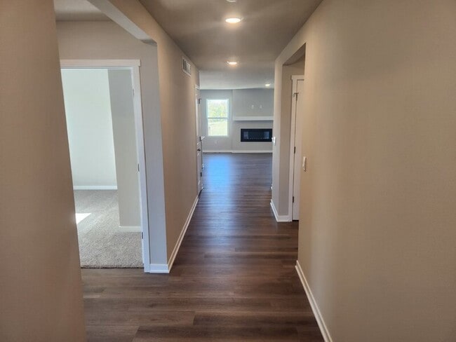 Building Photo - 2508 Chan Dr