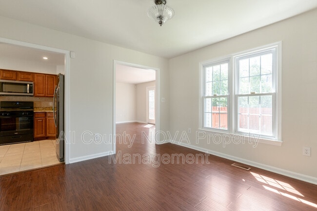 Building Photo - 7826 Fordson Rd