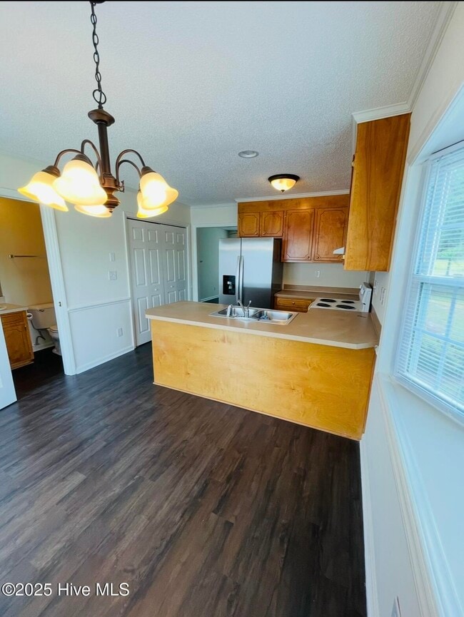 Building Photo - 2104 Flagstone Ct
