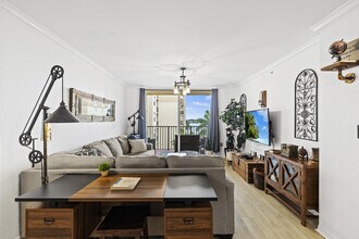 Building Photo - 1801 N Flagler Dr