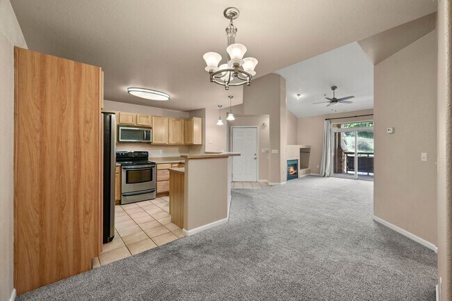 Building Photo - Spacious Top-Floor Condo in Las Casas at Broadmoor Bluffs | 2 Bed / 2 Bath + Garage, Very close t...