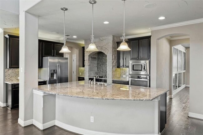 Building Photo - 8501 High Summit Ln