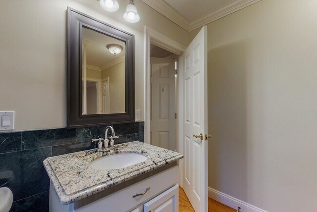 Building Photo - 455 Waban Ave