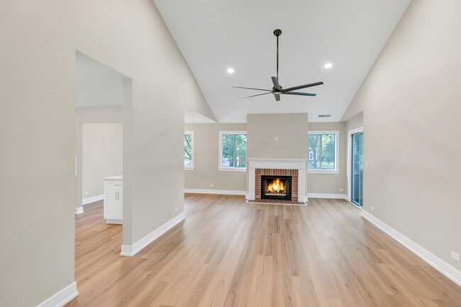 Building Photo - 350 Newgate Ct