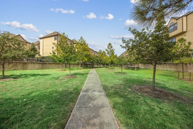 Building Photo - 12247 Oxford Cres Cir