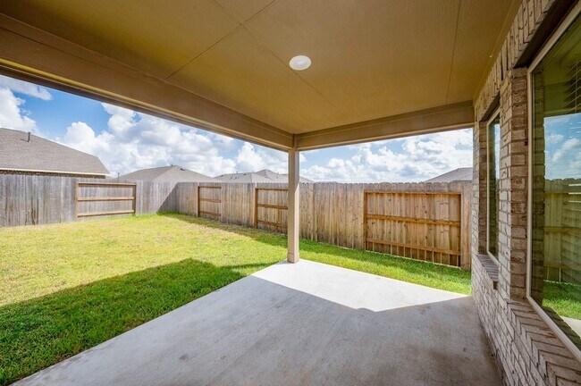 Building Photo - 27122 River Birch Ridge Dr