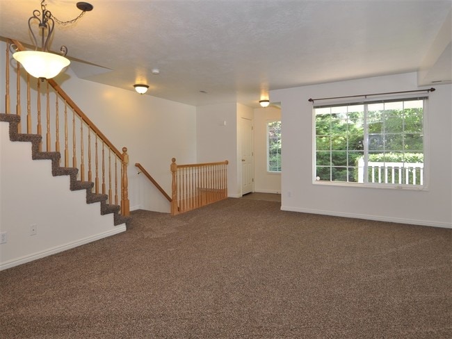 Building Photo - 5342 S 3600 W