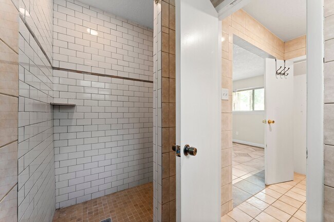Building Photo - 4123 Wyanngate Dr