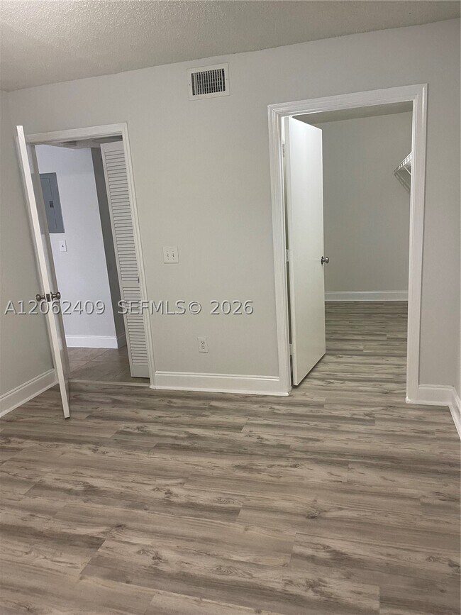 Building Photo - 3670 N 56th Ave