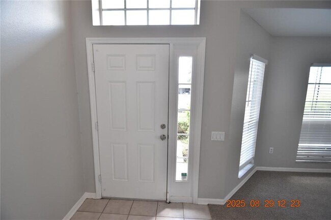 Building Photo - 944 Ridge Haven Dr