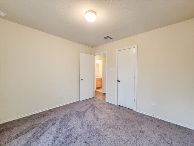 Building Photo - 828 Katydid Ct