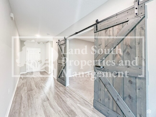 Building Photo - 5484 Siltstone St