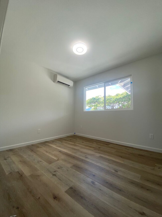 Building Photo - mokapu