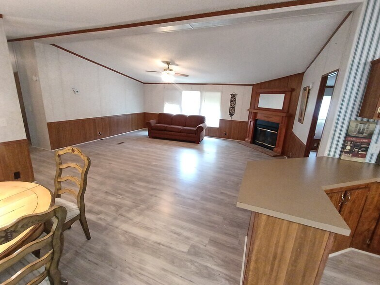 Building Photo - 41369 N Thibodeaux Rd