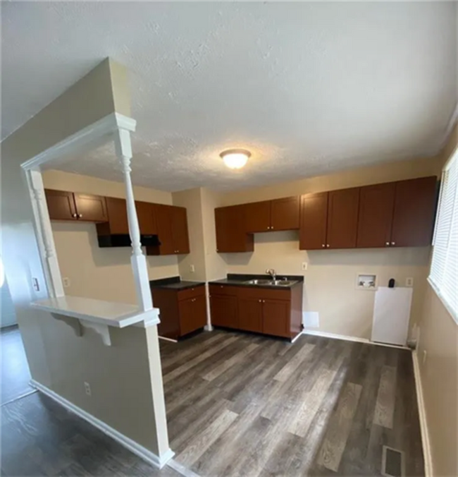 Building Photo - 8139 E 37th Pl