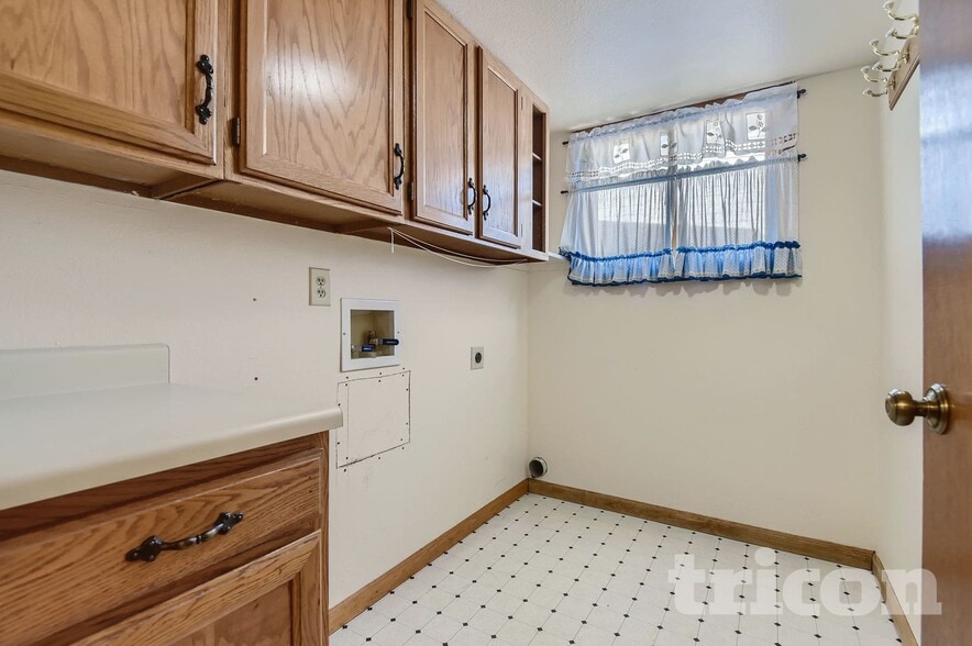 Building Photo - 17490 E Eldorado Cir