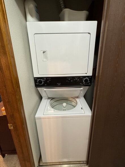 Building Photo - 1014 E 25th St