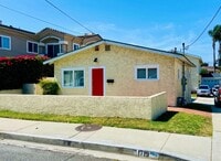 Building Photo - ADORABLE  2bd 1ba HOUSE  BLOCKS to HERMOSA...